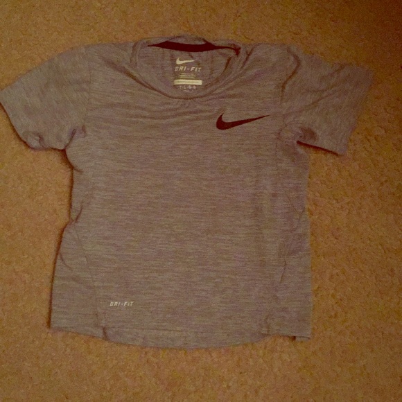 NIKE dri-fit T-shirt - Picture 1 of 4